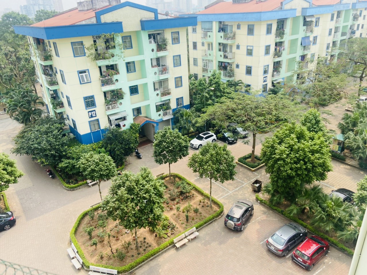 Bán căn hộ chung cư thuộc KĐT Việt Hưng 75m2 2 ngủ 2 vệ sinh. Giá chỉ 1.63 tỷ